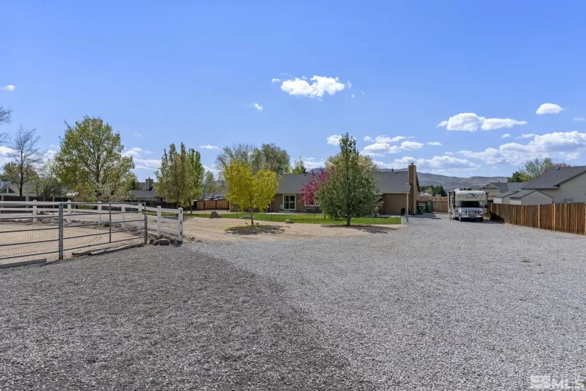 30 Moonbeam Ct, Sparks, Nevada 89441, 3 Bedrooms Bedrooms, ,2 BathroomsBathrooms,Residential,For Sale,Moonbeam Ct,250005731