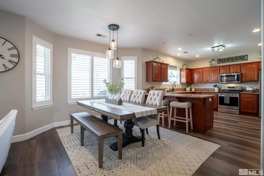 1377 Stodick Ln, Gardnerville, Nevada 89410, 3 Bedrooms Bedrooms, ,2 BathroomsBathrooms,Residential,For Sale,Stodick Ln,250005733