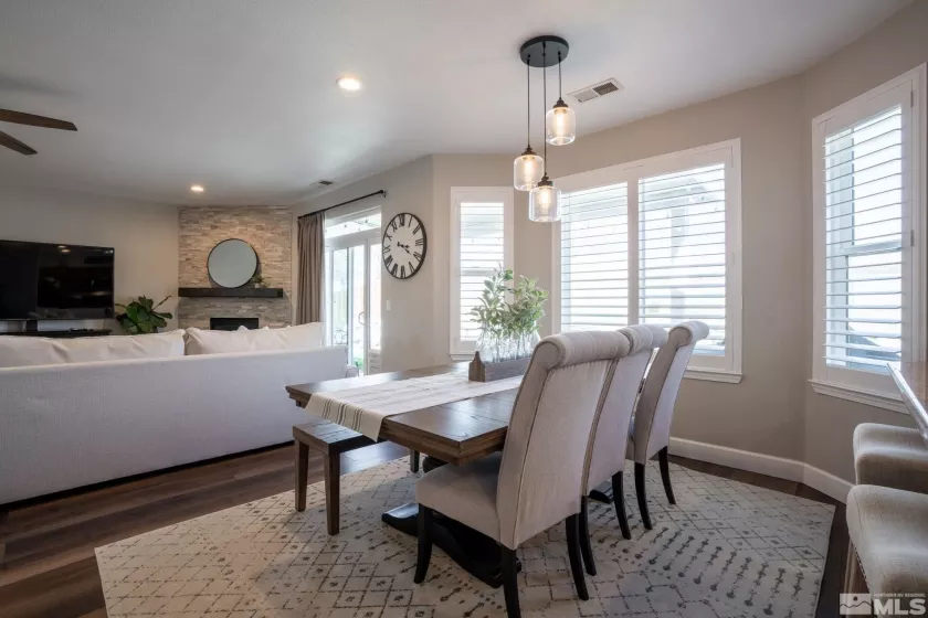 1377 Stodick Ln, Gardnerville, Nevada 89410, 3 Bedrooms Bedrooms, ,2 BathroomsBathrooms,Residential,For Sale,Stodick Ln,250005733