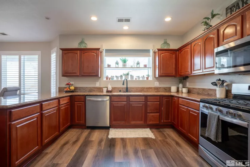 1377 Stodick Ln, Gardnerville, Nevada 89410, 3 Bedrooms Bedrooms, ,2 BathroomsBathrooms,Residential,For Sale,Stodick Ln,250005733