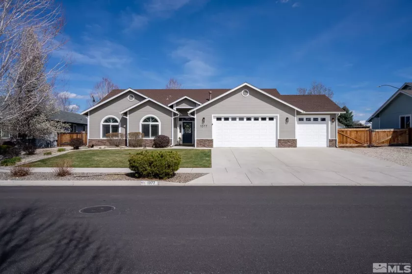 1377 Stodick Ln, Gardnerville, Nevada 89410, 3 Bedrooms Bedrooms, ,2 BathroomsBathrooms,Residential,For Sale,Stodick Ln,250005733