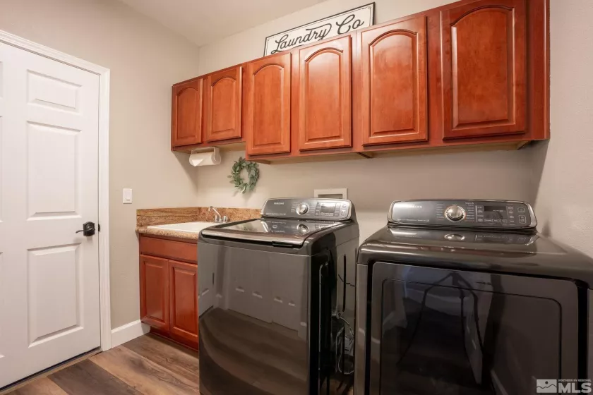 1377 Stodick Ln, Gardnerville, Nevada 89410, 3 Bedrooms Bedrooms, ,2 BathroomsBathrooms,Residential,For Sale,Stodick Ln,250005733