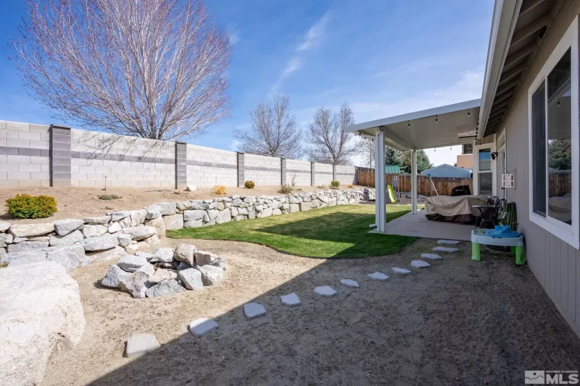1377 Stodick Ln, Gardnerville, Nevada 89410, 3 Bedrooms Bedrooms, ,2 BathroomsBathrooms,Residential,For Sale,Stodick Ln,250005733