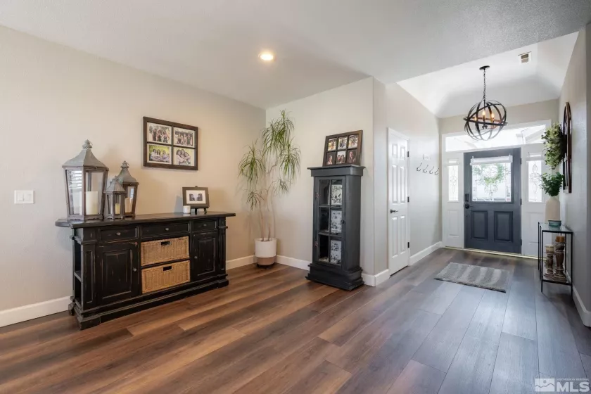 1377 Stodick Ln, Gardnerville, Nevada 89410, 3 Bedrooms Bedrooms, ,2 BathroomsBathrooms,Residential,For Sale,Stodick Ln,250005733