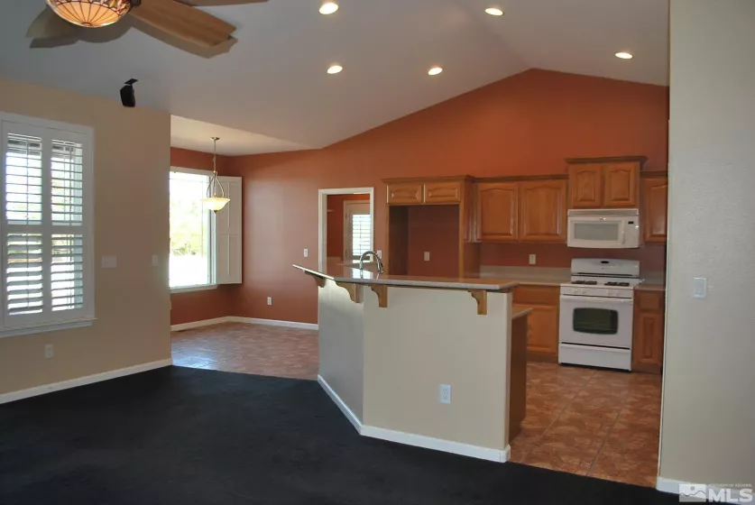 935 Lasso Way, Fernley, Nevada 89408, 3 Bedrooms Bedrooms, ,2 BathroomsBathrooms,Residential,For Sale,Lasso Way,250005818