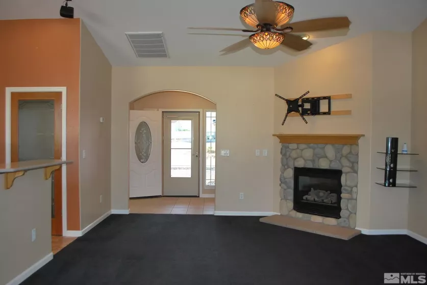 935 Lasso Way, Fernley, Nevada 89408, 3 Bedrooms Bedrooms, ,2 BathroomsBathrooms,Residential,For Sale,Lasso Way,250005818