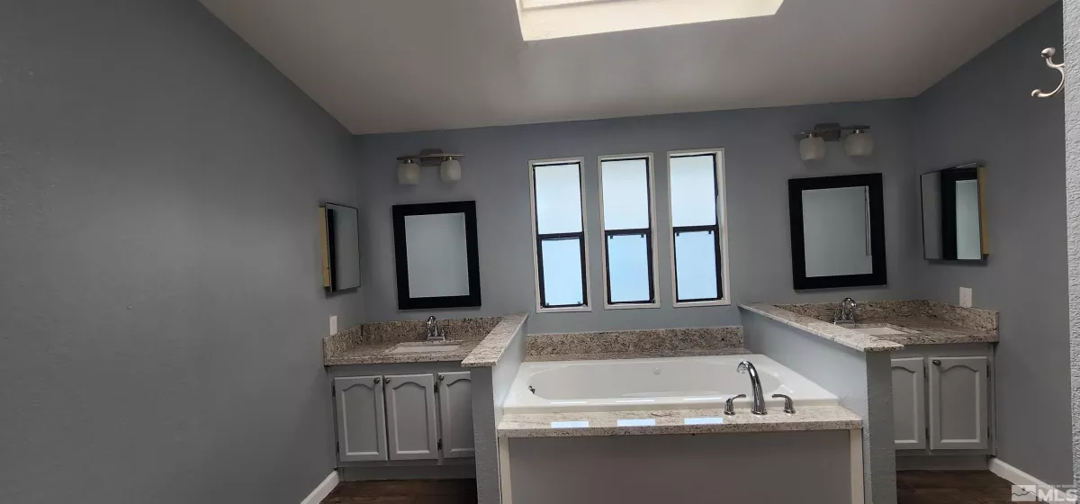 289 Ave De La Demerald, Sparks, Nevada 89434, 3 Bedrooms Bedrooms, ,2 BathroomsBathrooms,Residential,For Sale,Ave De La Demerald,250005817