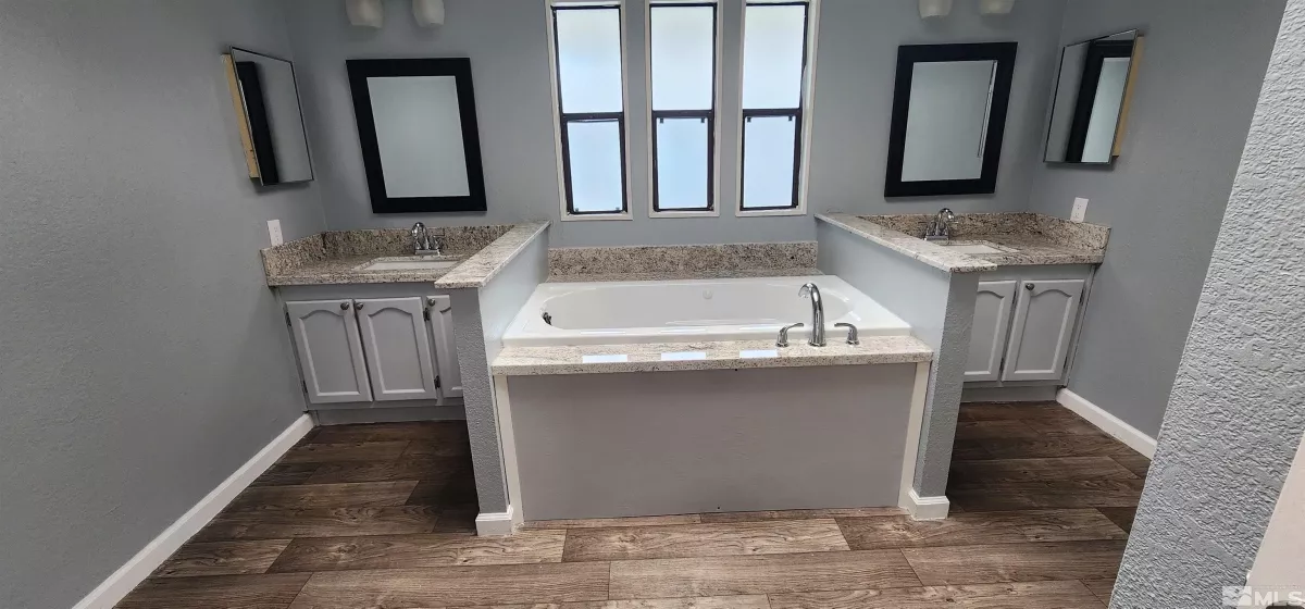 289 Ave De La Demerald, Sparks, Nevada 89434, 3 Bedrooms Bedrooms, ,2 BathroomsBathrooms,Residential,For Sale,Ave De La Demerald,250005817