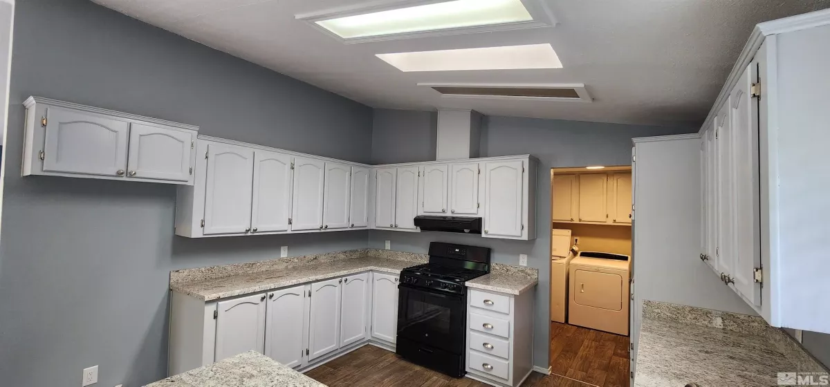 289 Ave De La Demerald, Sparks, Nevada 89434, 3 Bedrooms Bedrooms, ,2 BathroomsBathrooms,Residential,For Sale,Ave De La Demerald,250005817