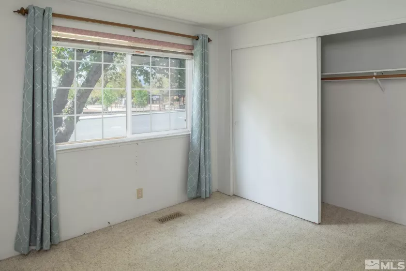 830 Lepori Way, Sparks, Nevada 89431, 3 Bedrooms Bedrooms, ,2 BathroomsBathrooms,Residential,For Sale,Lepori Way,250005819