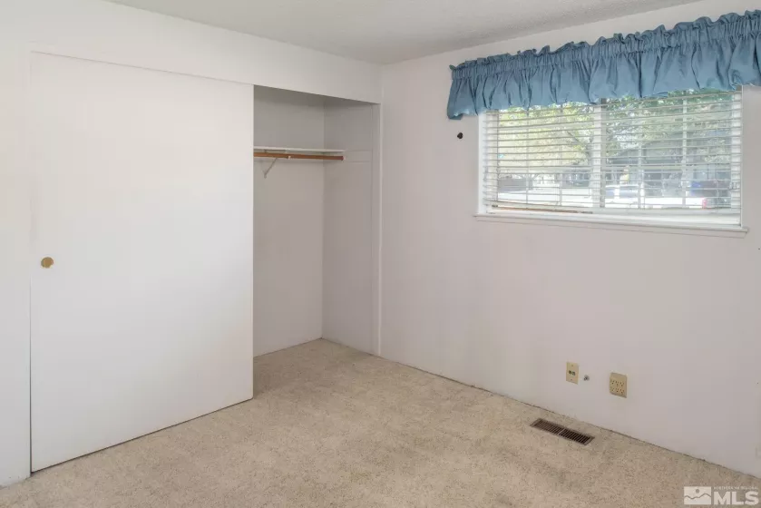 830 Lepori Way, Sparks, Nevada 89431, 3 Bedrooms Bedrooms, ,2 BathroomsBathrooms,Residential,For Sale,Lepori Way,250005819