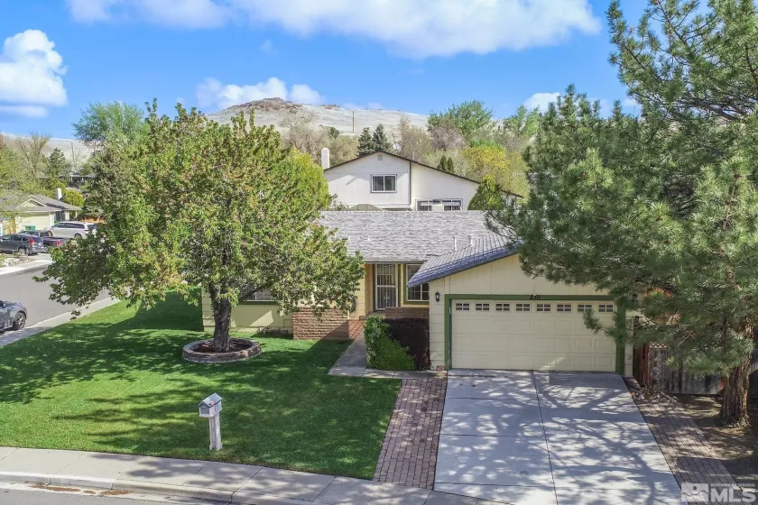 830 Lepori Way, Sparks, Nevada 89431, 3 Bedrooms Bedrooms, ,2 BathroomsBathrooms,Residential,For Sale,Lepori Way,250005819