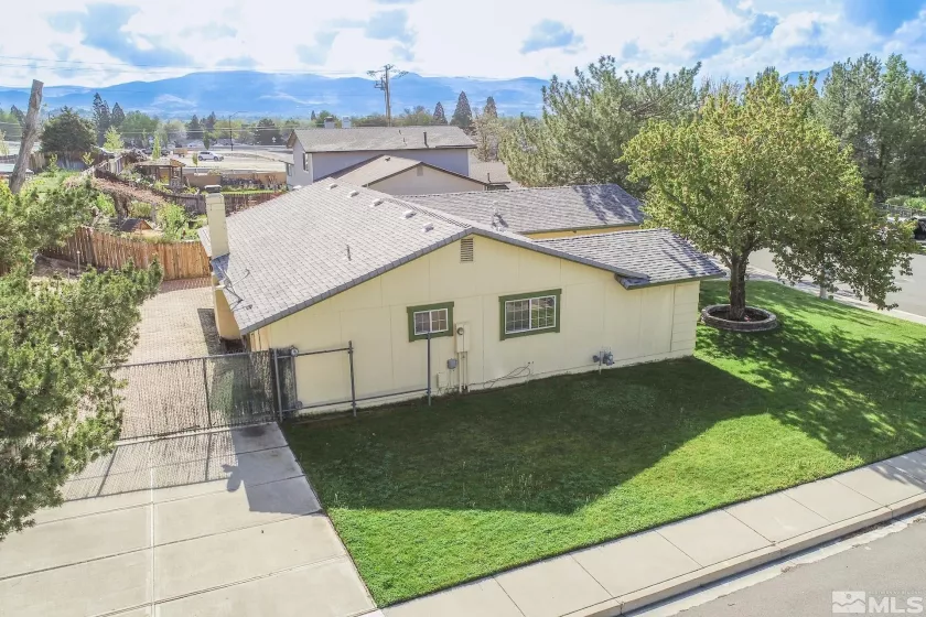 830 Lepori Way, Sparks, Nevada 89431, 3 Bedrooms Bedrooms, ,2 BathroomsBathrooms,Residential,For Sale,Lepori Way,250005819