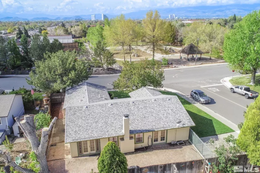 830 Lepori Way, Sparks, Nevada 89431, 3 Bedrooms Bedrooms, ,2 BathroomsBathrooms,Residential,For Sale,Lepori Way,250005819