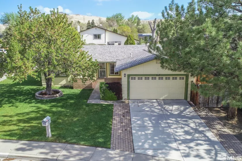 830 Lepori Way, Sparks, Nevada 89431, 3 Bedrooms Bedrooms, ,2 BathroomsBathrooms,Residential,For Sale,Lepori Way,250005819