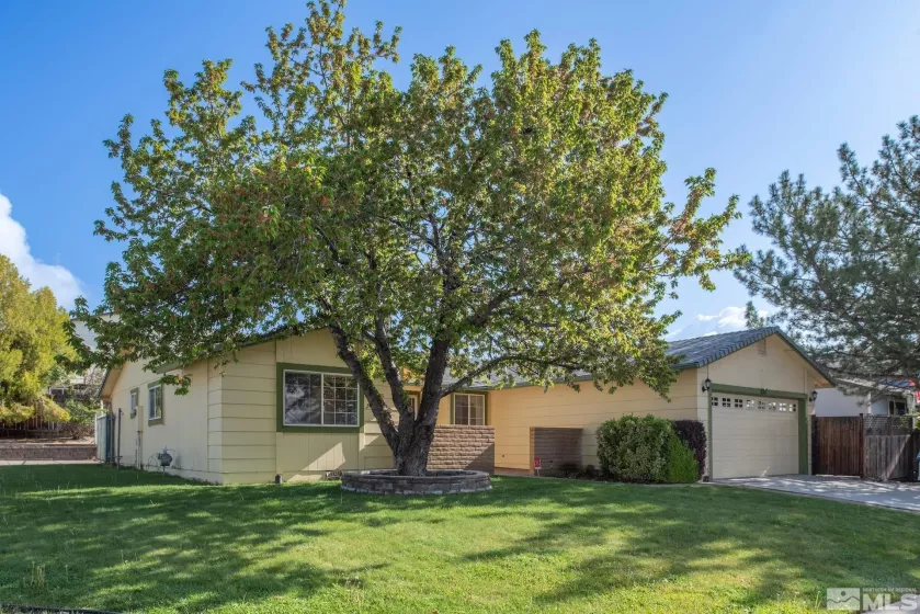 830 Lepori Way, Sparks, Nevada 89431, 3 Bedrooms Bedrooms, ,2 BathroomsBathrooms,Residential,For Sale,Lepori Way,250005819