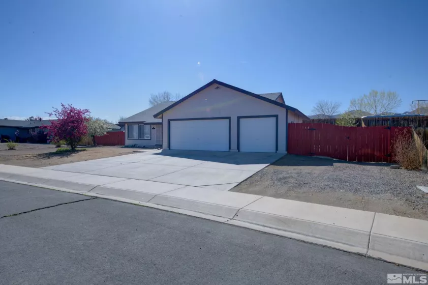 629 Aja Pl, Dayton, Nevada 89403, 3 Bedrooms Bedrooms, ,2 BathroomsBathrooms,Residential,For Sale,Aja Pl,250005511