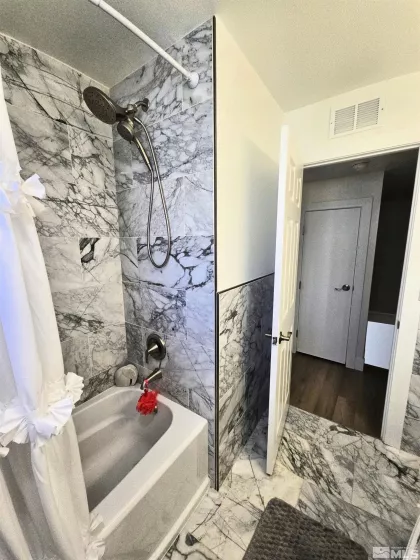 100 Bisset, Reno, Nevada 89503, 2 Bedrooms Bedrooms, ,2 BathroomsBathrooms,Residential,Residential,Bisset,250005823