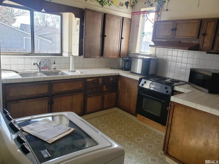 325 Gould, Reno, Nevada 89502, 2 Bedrooms Bedrooms, ,1 BathroomBathrooms,Residential,Residential,Gould,250002635