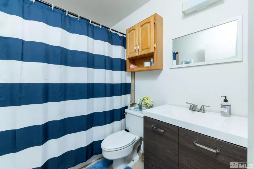 2475 Kings, Reno, Nevada 89503, 3 Bedrooms Bedrooms, ,2 BathroomsBathrooms,Residential,Residential,Kings,250005239
