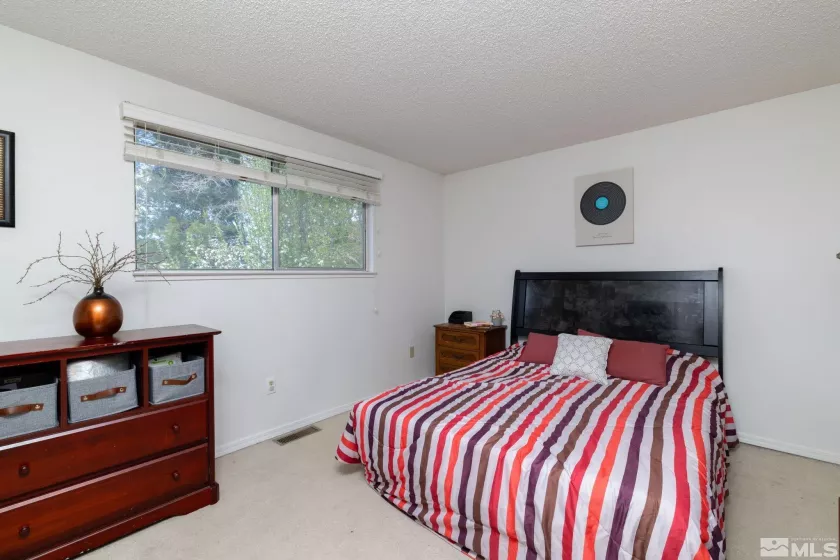 2475 Kings, Reno, Nevada 89503, 3 Bedrooms Bedrooms, ,2 BathroomsBathrooms,Residential,Residential,Kings,250005239