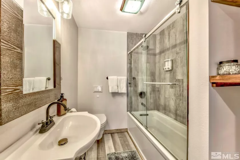 256 Benjamin, Stateline, Nevada 89449, 5 Bedrooms Bedrooms, ,6 BathroomsBathrooms,Residential,Residential,Benjamin,230013244