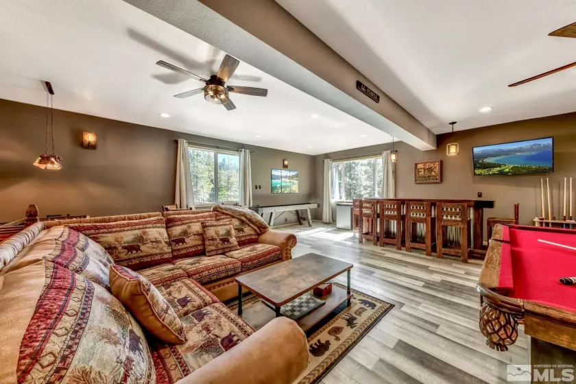 256 Benjamin, Stateline, Nevada 89449, 5 Bedrooms Bedrooms, ,6 BathroomsBathrooms,Residential,Residential,Benjamin,230013244