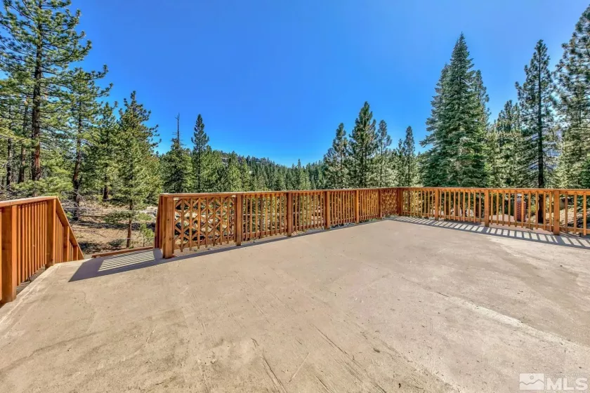 256 Benjamin, Stateline, Nevada 89449, 5 Bedrooms Bedrooms, ,6 BathroomsBathrooms,Residential,Residential,Benjamin,230013244