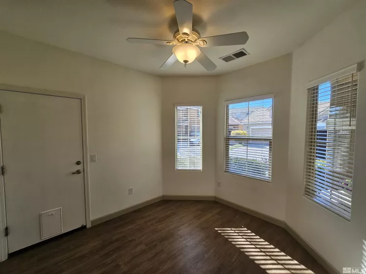 4766 Wood Thrush, Sparks, Nevada 89436, 3 Bedrooms Bedrooms, ,2 BathroomsBathrooms,Residential,Residential,Wood Thrush,250005119