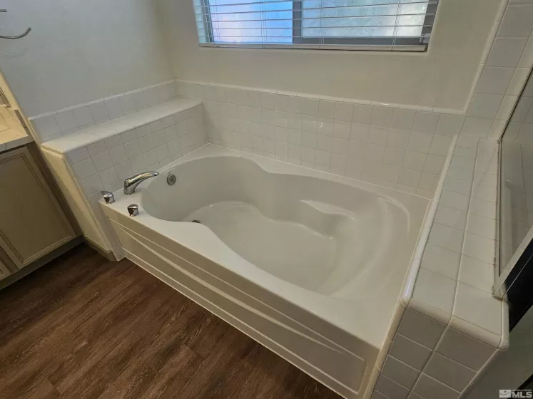4766 Wood Thrush, Sparks, Nevada 89436, 3 Bedrooms Bedrooms, ,2 BathroomsBathrooms,Residential,Residential,Wood Thrush,250005119