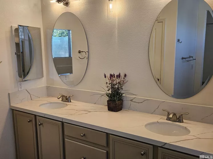 4766 Wood Thrush, Sparks, Nevada 89436, 3 Bedrooms Bedrooms, ,2 BathroomsBathrooms,Residential,Residential,Wood Thrush,250005119