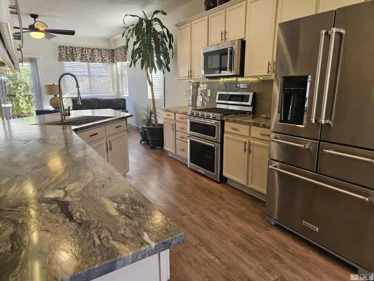 4766 Wood Thrush, Sparks, Nevada 89436, 3 Bedrooms Bedrooms, ,2 BathroomsBathrooms,Residential,Residential,Wood Thrush,250005119