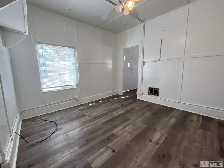1027 1/2 2nd, Reno, Nevada 89503, 1 Bedroom Bedrooms, ,1 BathroomBathrooms,Residential Lease,Manufactured,2nd,250002855
