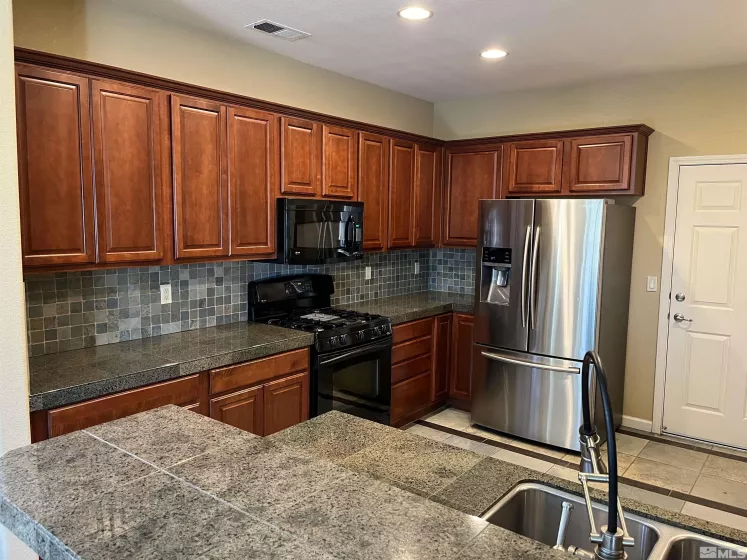 1879 Resistol, Reno, Nevada 89521, 3 Bedrooms Bedrooms, ,3 BathroomsBathrooms,Residential Lease,Manufactured,Resistol,250005298
