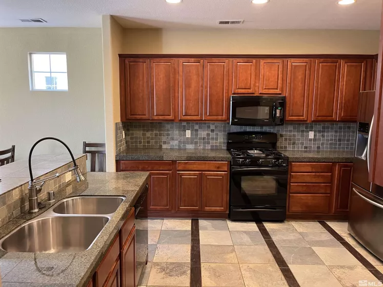 1879 Resistol, Reno, Nevada 89521, 3 Bedrooms Bedrooms, ,3 BathroomsBathrooms,Residential Lease,Manufactured,Resistol,250005298