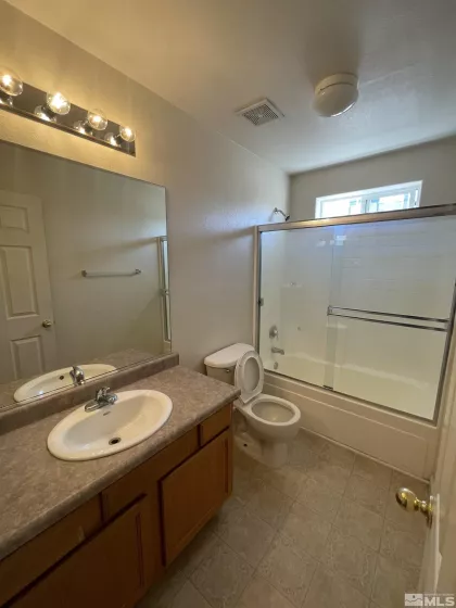 408 10th, Sparks, Nevada 89431, 2 Bedrooms Bedrooms, ,3 BathroomsBathrooms,Residential Lease,Manufactured,10th,250004949