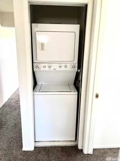 5020 Tahiti, Reno, Nevada 89502, 2 Bedrooms Bedrooms, ,1 BathroomBathrooms,Residential Lease,Manufactured,Tahiti,240012691
