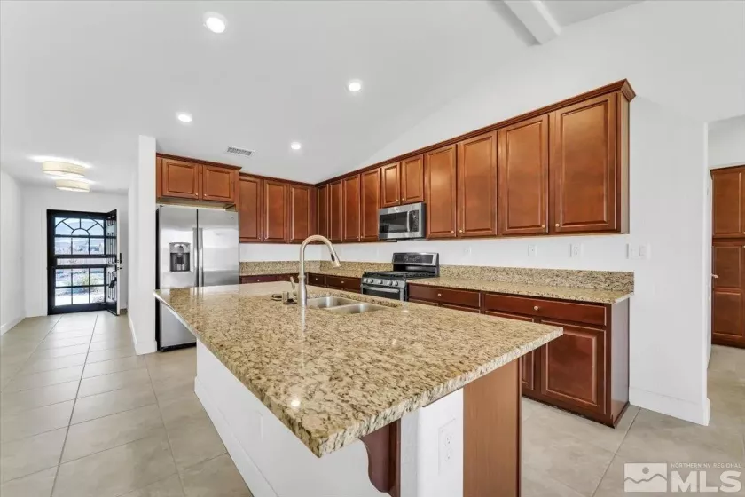 2103 Lanstar, Sparks, Nevada 89441, 4 Bedrooms Bedrooms, ,3 BathroomsBathrooms,Residential,Residential,Lanstar,250005826
