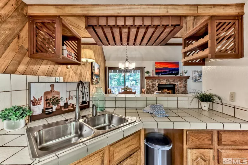 696 Village, Incline Village, Nevada 89451, 2 Bedrooms Bedrooms, ,2 BathroomsBathrooms,Residential,Residential,Village,240012952