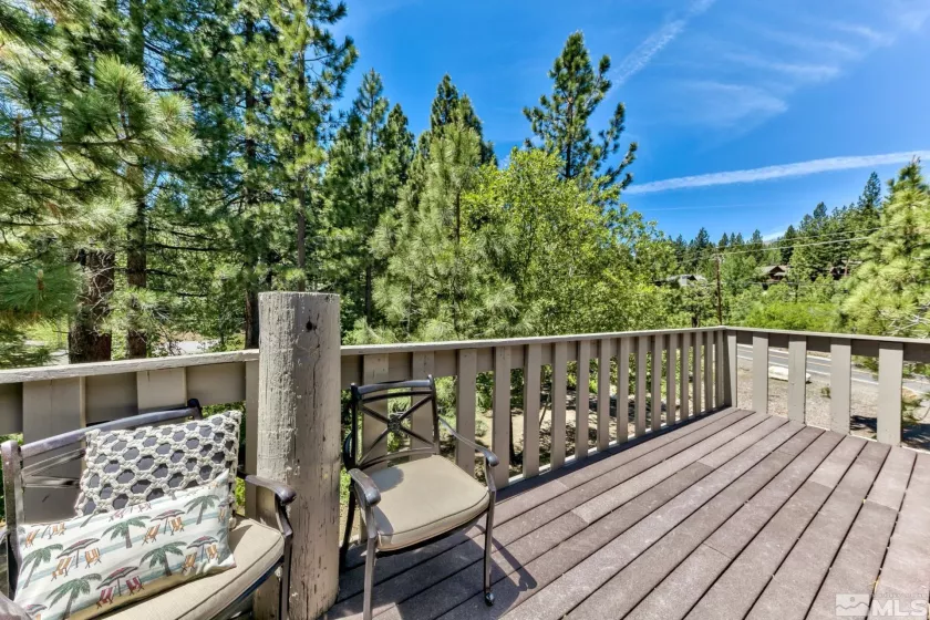696 Village, Incline Village, Nevada 89451, 2 Bedrooms Bedrooms, ,2 BathroomsBathrooms,Residential,Residential,Village,240012952