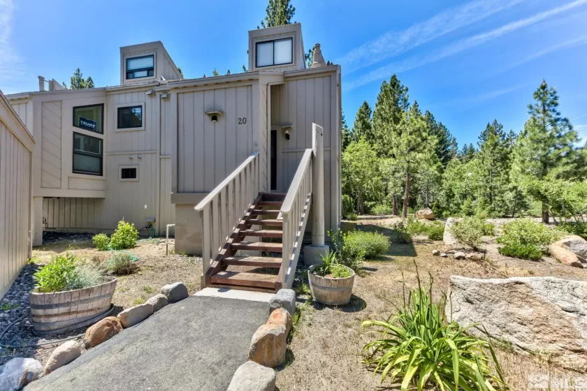 696 Village, Incline Village, Nevada 89451, 2 Bedrooms Bedrooms, ,2 BathroomsBathrooms,Residential,Residential,Village,240012952