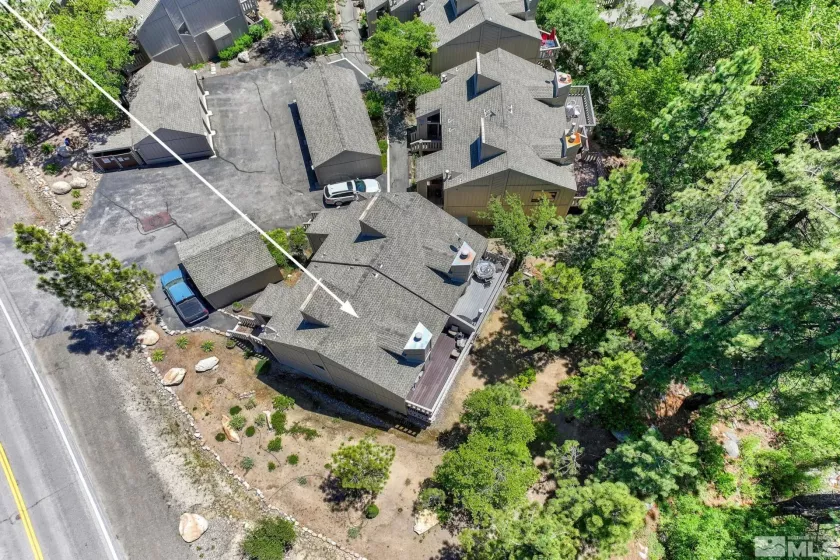 696 Village, Incline Village, Nevada 89451, 2 Bedrooms Bedrooms, ,2 BathroomsBathrooms,Residential,Residential,Village,240012952