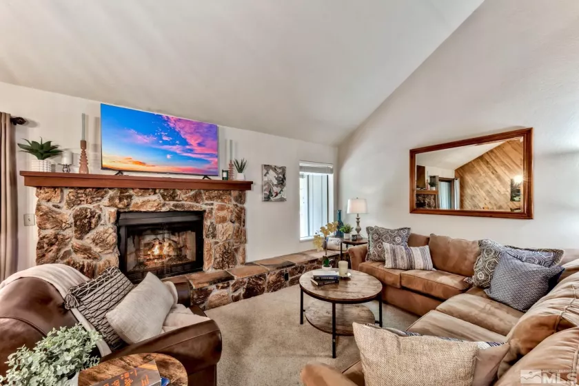 696 Village, Incline Village, Nevada 89451, 2 Bedrooms Bedrooms, ,2 BathroomsBathrooms,Residential,Residential,Village,240012952