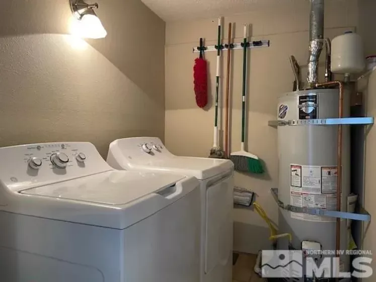 7411 Essex, Reno, Nevada 89506, 4 Bedrooms Bedrooms, ,3 BathroomsBathrooms,Residential,Residential,Essex,250003383