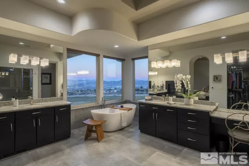 4020 Cocopah, Reno, Nevada 89511, 3 Bedrooms Bedrooms, ,4 BathroomsBathrooms,Residential,Residential,Cocopah,250000115
