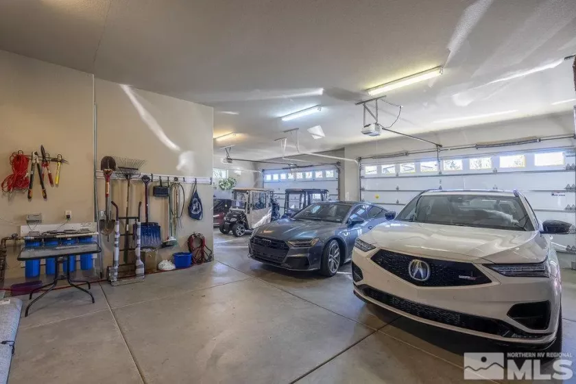 4020 Cocopah, Reno, Nevada 89511, 3 Bedrooms Bedrooms, ,4 BathroomsBathrooms,Residential,Residential,Cocopah,250000115