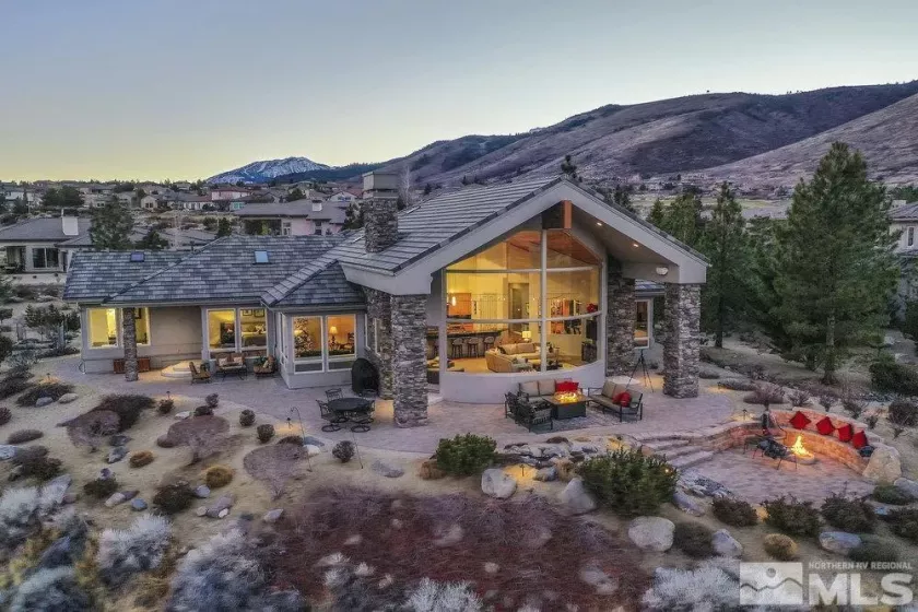 4020 Cocopah, Reno, Nevada 89511, 3 Bedrooms Bedrooms, ,4 BathroomsBathrooms,Residential,Residential,Cocopah,250000115