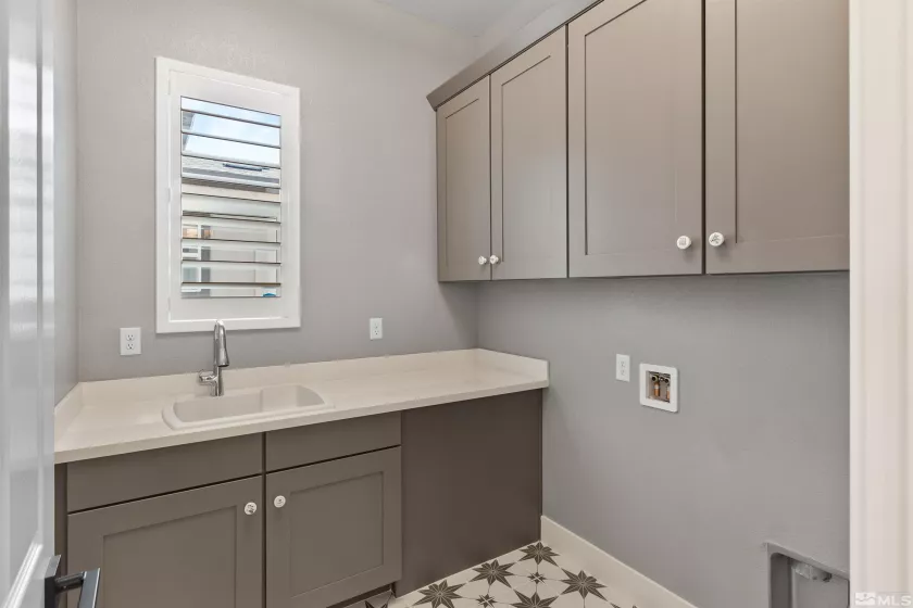 7392 Oakmont, Sparks, Nevada 89436, 2 Bedrooms Bedrooms, ,2 BathroomsBathrooms,Residential,Residential,Oakmont,250003527