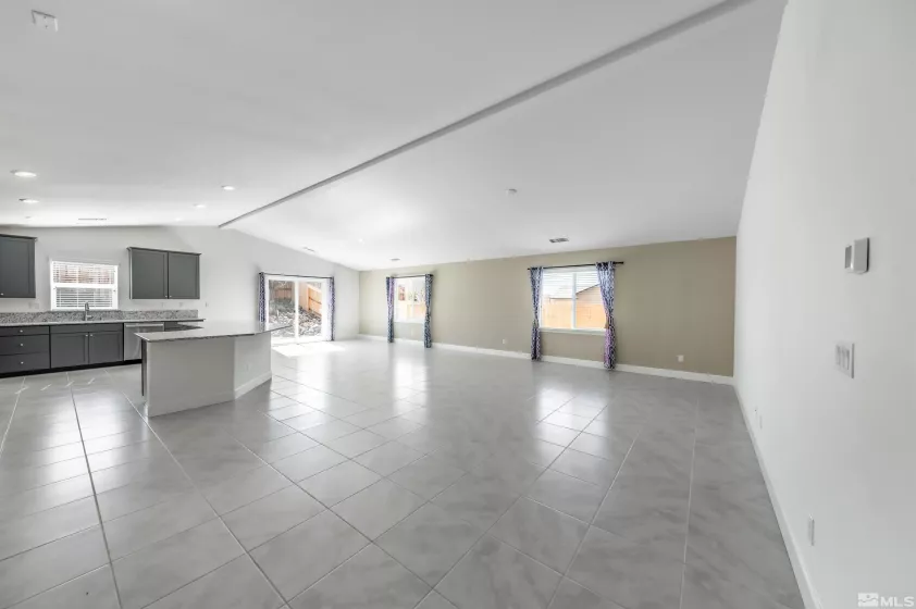 1124 Spruce Meadows, Sparks, Nevada 89441, 4 Bedrooms Bedrooms, ,3 BathroomsBathrooms,Residential,Residential,Spruce Meadows,250003208