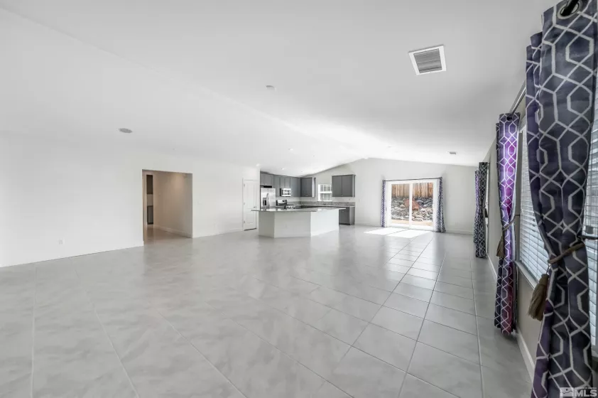1124 Spruce Meadows, Sparks, Nevada 89441, 4 Bedrooms Bedrooms, ,3 BathroomsBathrooms,Residential,Residential,Spruce Meadows,250003208